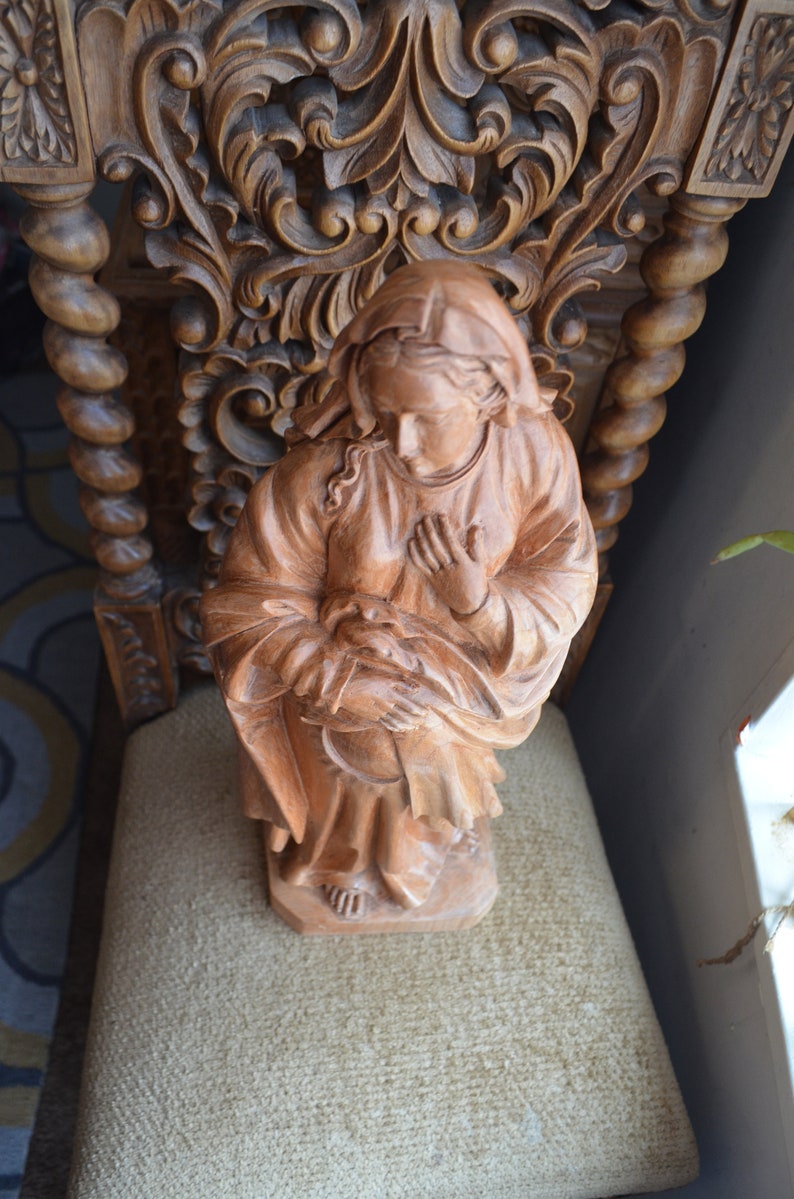 Hand Carved Wood Virgin Mary Pregnant Madonna Statue Sculpture