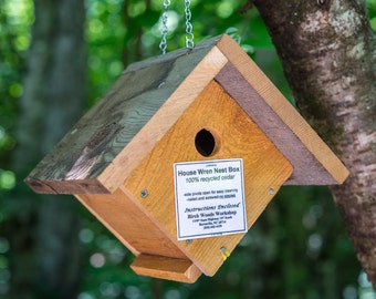 House Wren Hanging Diamond