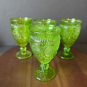 Vintage Green Glasses, Adeline Green Goblets, Beautiful Green, Set of Four