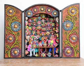 Andean altarpiece "Sale of masks" - Interior decoration - Ayacuchano altarpiece - Home decoration