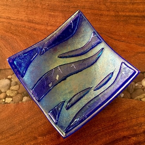 Fused Glass Plate – 6&quot; Square Blue Iridescent Glass