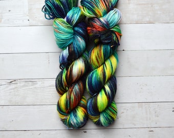 hand dyed yarn | dk weight yarn | dk yarn | 100% Superwash merino | merino wool | Sweater Yarn | Tiki Bar