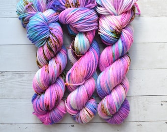 hand dyed yarn | worsted weight yarn | speckled yarn | worsted yarn | Pink | Blue | Dance Party