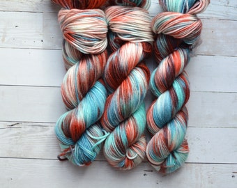 hand dyed yarn | dk weight yarn | dk yarn | 100% Superwash merino | merino wool | Sweater Yarn | blue | red | multi colored | Arizona Sky