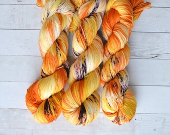 hand dyed yarn | fingering weight yarn | Dyed Yarn | Yarn | Superwash | Speckled Yarn | fingering yarn | Corn Maze