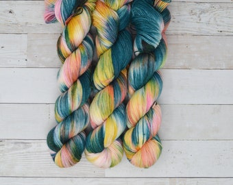 Handgeverfd vingergewichtgaren | Superwash-merinowol, zomertijd