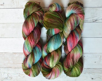 Handgeverfd wintercottagegaren | Gespikkelde Superwash-merino, vingergewicht