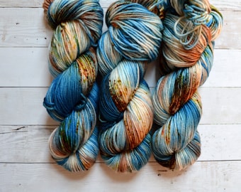 hand dyed yarn | dk weight yarn | dk yarn | 100% Superwash merino | merino wool | Sweater Yarn | speckle | multi colored | Chesapeake Sunset