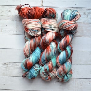 hand dyed yarn | dk weight yarn | dk yarn | 100% Superwash merino | merino wool | Sweater Yarn | blue | red | multi colored | Arizona Sky