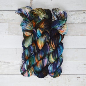 hand dyed yarn | fingering weight yarn | Yarn | Superwash | Speckled Yarn | fingering yarn | Sock Yarn | multi colored | Time Zone