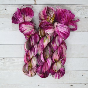 hand dyed yarn | fingering weight yarn | Yarn | Superwash | fingering yarn | Sock Yarn | multi colored | Butterfly Bush