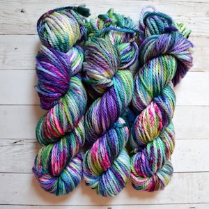 filato tinto a mano / filato spesso / filato maculato / filato spesso / maculato / filato per maglione / 100% SWM / multi / effetto farfalla