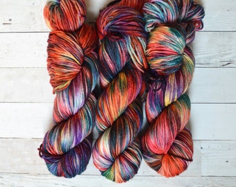 Aubs Worsted | hand dyed yarn | handdyed yarn | hand dyed worsted yarn | worsted yarn | worsted weight | Variegated Yarn | Winifred