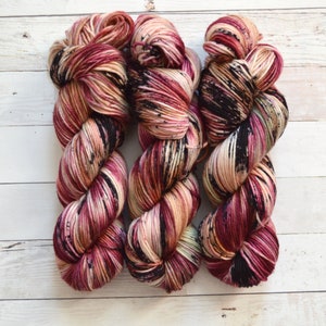 hand dyed yarn | dk weight yarn | dk yarn | 100% Superwash merino | merino wool | Sweater Yarn | speckled yarn | Purple | Passionate Purple