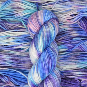 hand dyed yarn worsted weight yarn worsted yarn Sweater Yarn multi colored yarn Blue Northern Lights image 4