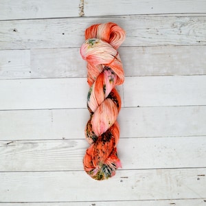 Darren Singles | hand dyed yarn | fingering weight yarn | Yarn | Superwash | singly ply Yarn | fingering yarn | Speckled | Flamingo