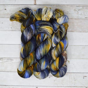 hand dyed yarn | fingering weight yarn | Yarn | Superwash | Speckled Yarn | fingering yarn |  Sock Yarn | multi colored | Street Lights