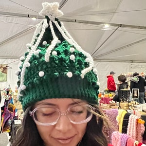 Durio Christmas Tree Hat - Green Holiday Beanie For Adults & Kids