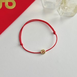 Red String Bracelet, Chinese Coin Charm, Feng Shui Jewelry, Minimalist Adjustable Gift