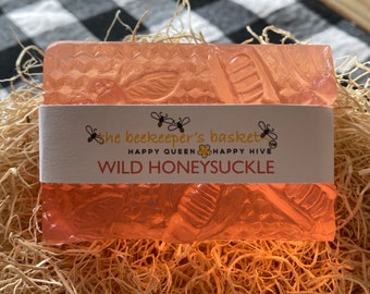 Wild Honeysuckle Honeybee Glycerin Soap, Bee Soap, Honeysuckle Scented Soap, Queen Bee, Flower Soap, Honeycomb Soap, Clear Soap, Bee Gifts