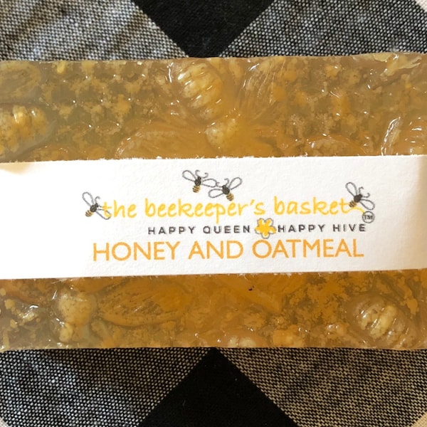 Honey and Oatmeal Honeybee Glycerin Soap, Queen Bee Soap, Oatmeal Soap, Bee Gifts, Clear Soap, Bee Lovers, Honey Soap