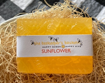 Sunflower Honeybee Glycerin Soap, Bee Soap, Sunflower Soap, Flower Soap, Queen Bee Soap, Honeycomb Soap, Clear Soap, Bee Gifts, Bee Lovers