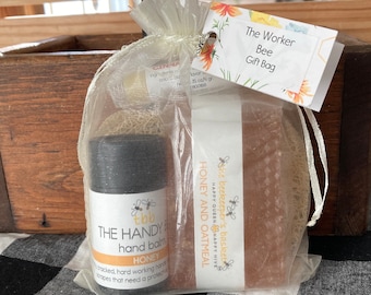 The Worker Bee Honey And Oatmeal Honeybee Glycerin Soap Set, Soap Gift Set, Bee Gift Set, Self Care Gifts, Thank You Gift