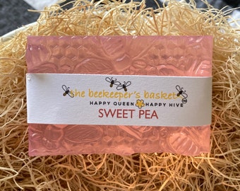 Sweet Pea Honeybee Glycerin Soap, Bee Soap, Sweet Pea Scented Soap, Flower Soap, Queen Bee Soap, HoneyComb Soap, Clear Soap, Bee Gifts