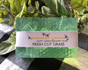 Fresh Cut Grass Honeybee Glycerin Soap, Bee Soap, Grass Scented Soap, Queen Bee, Honeycomb Soap, Clear Soap, Bee Gifts