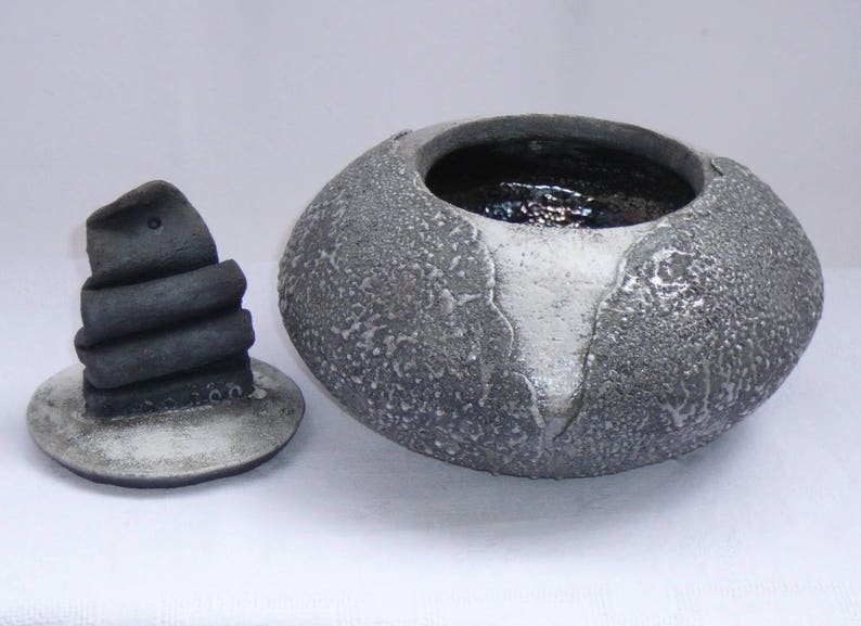 Boite en céramique artisanale Raku Céramique Blanc, poterie raku image 2