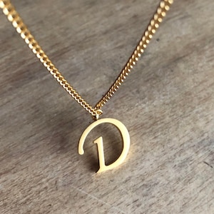 Collar de monograma de oro, letra D, collar de nombre, collar de letras, collar de perlas, regalo para ella, collar de amistad, collar inicial,