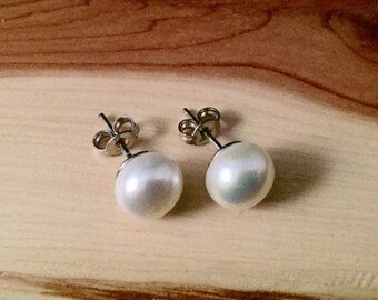 White pearl earrings, freshwater pearls, Bridal jewelry, Christmas gift, Bridesmaid gift, Elegant earrings, Handmade earrings