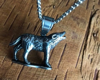 Wolf necklace, wolf pendant ,Wolf head necklace, mens pendant, Animal lover jewelry, wolf jewelry, howling wolf, spirit animal,