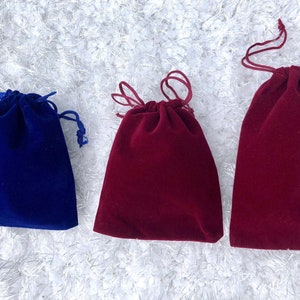 Velvet gift bags, velvet pouch, mojo bags, small silky bags, Christmas wrapping, gift bags, jewelry bags, favors bags, drawstring bags