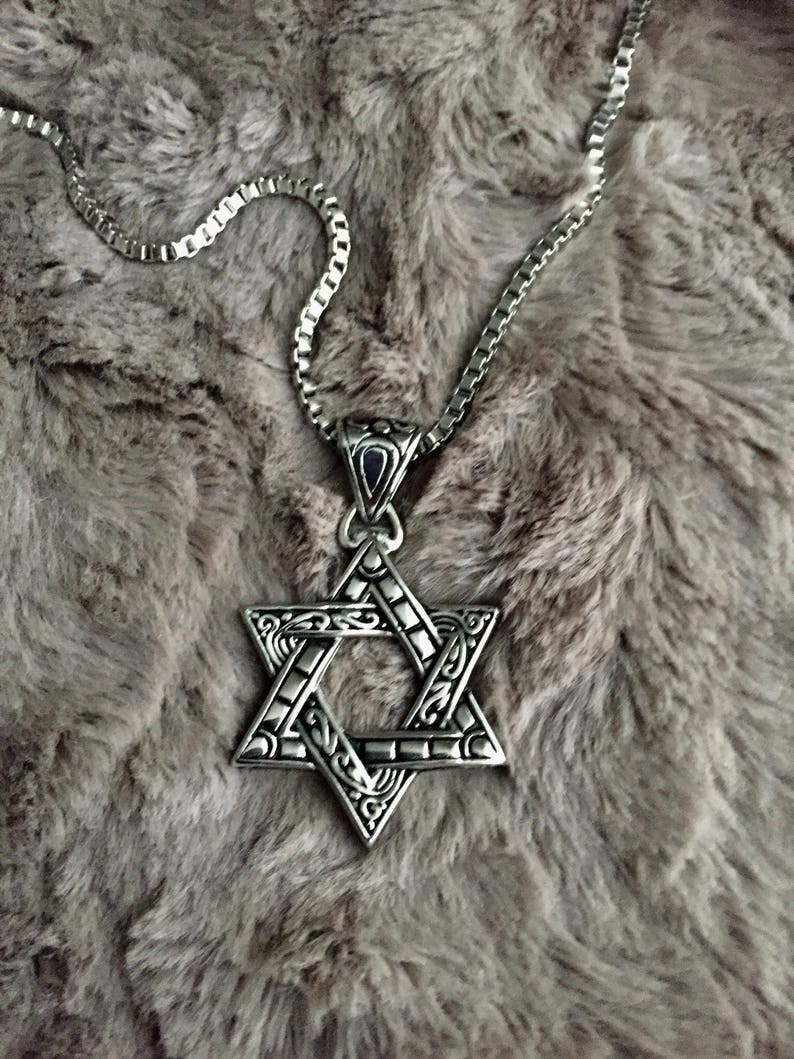 Magen david necklace mens Clearance