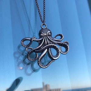 Octopus necklace, Nautical jewelry, Pirate pendant, ocean jewelry, charm jewellry, sea animal necklace, fishing jewelry gift