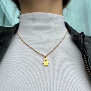 Hamsa hand necklace, evil eye necklace, Protection pendant, Hand of Fatima, Jewish necklace, Bat Mitzvah gift, heart necklace, gold hamsa