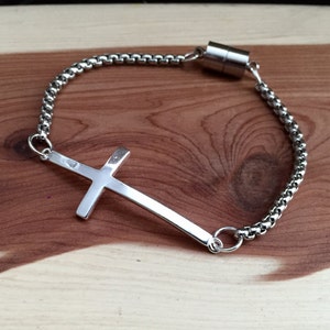 pulsera cruzada, joyería cruzada, joyería católica, pulsera cristiana, regalo para él, regalo para ella, regalo de bautismo, regalo de Navidad