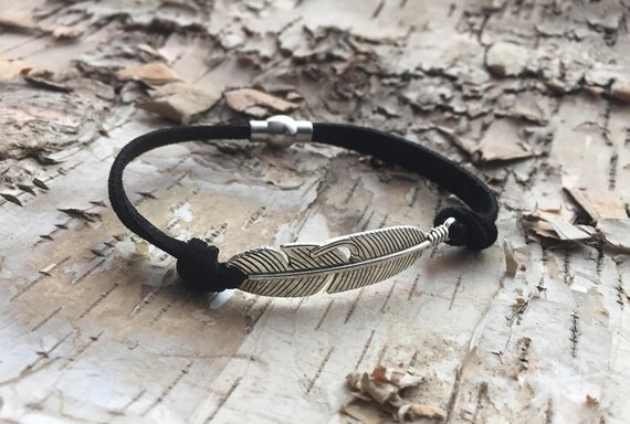 Braccialetto di piume, gioielli dell'amicizia, braccialetto Boho, regalo sotto i 20 anni, regalo per lei, ala d'angelo, gioielli indiani, nativi americani, damigella d'onore - Italia