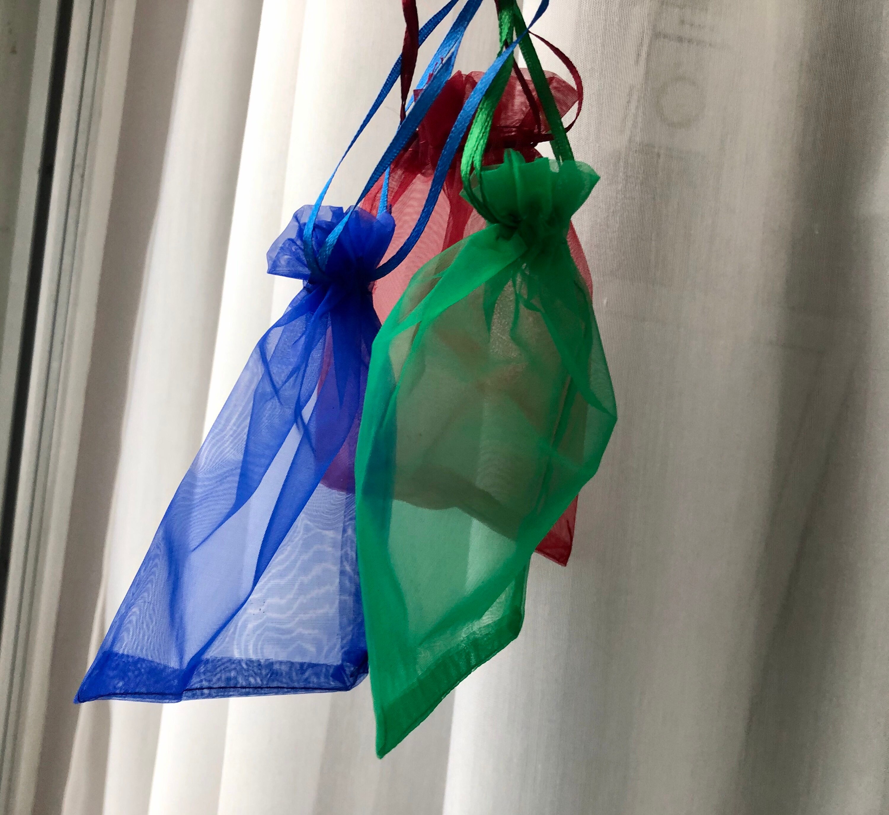 100 Bolsitas De Organza Navideñas Con Copos De Nieve – Para Joyas, Dulces Y Decoración DIY