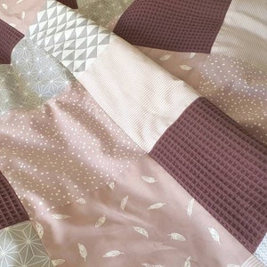 PATCHWORK - DECKE - Tagesdecke - Kuscheldecke Waffelpique personalisierbar mit Namen - mauve | altrosa | taupe grau