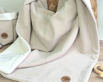 weiche Cord-Kuscheldecke - personalisierbar mit Namen / Babydecke / Geschenk Geburt Taufe / sand beige creme