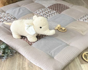 3-4cm dicke Krabbeldecke - Waffelstoff - Patchwork - Decke - Babydecke - Sterne taupe / beige / braun -  mit Namen / Datum