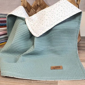 Baby blanket waffle piqué / cuddly blanket waffle fabric / personalizable with name / stroller blanket / gift birth / petrol dots white
