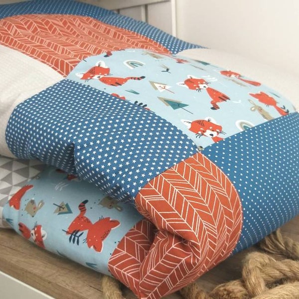 Krabbeldecke - Patchwork - Decke - Babydecke - FUCHS Hase blau/rost/grau - 3-4cm dick - mit Namen / Datum / Uhrzeit / Größe / Gewicht