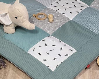 Tappetino da gioco spesso 3-4 cm - patchwork - coperta a nido d'ape - copertina per neonati - piume verde bosco/grigio/bianco - personalizzato con nome