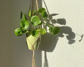 Makramee Blumenampel aus Jute, handgeknüpfte Blumenampel, 95 cm