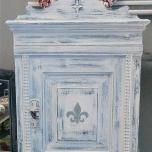 Workshop in Leipzig: Shabby Chic furniture design with chalk paint image 10