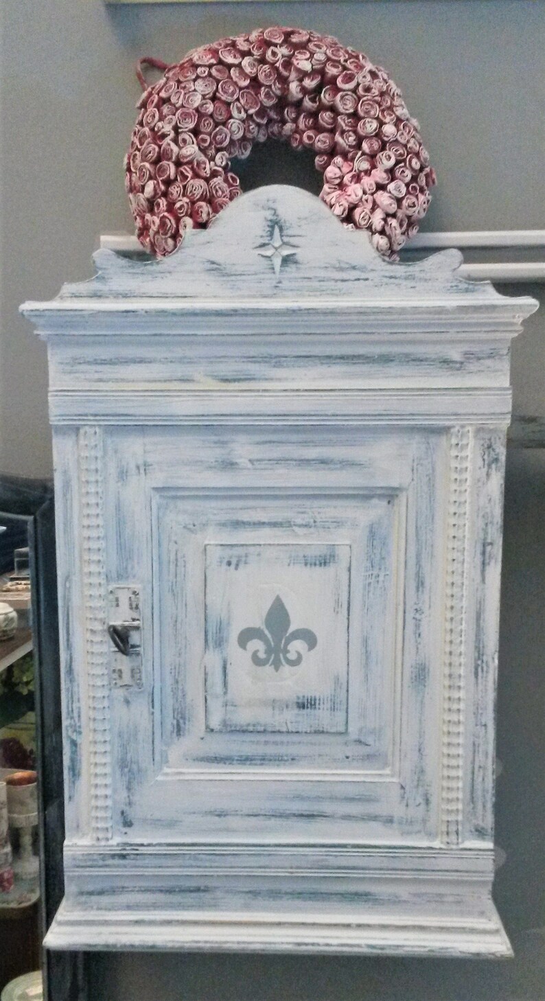 Workshop in Leipzig: Shabby Chic furniture design with chalk paint image 10