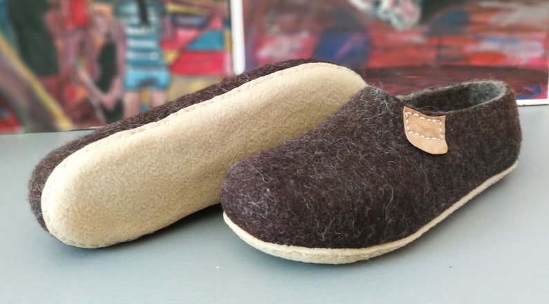 Felted slippers with rubber sole/ indoor- outdoor home retailer shoes men women/ body custom colour